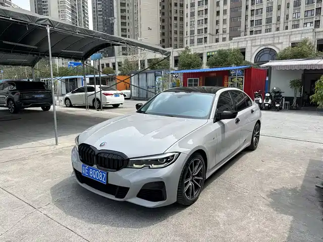 BMW 3 SERIES