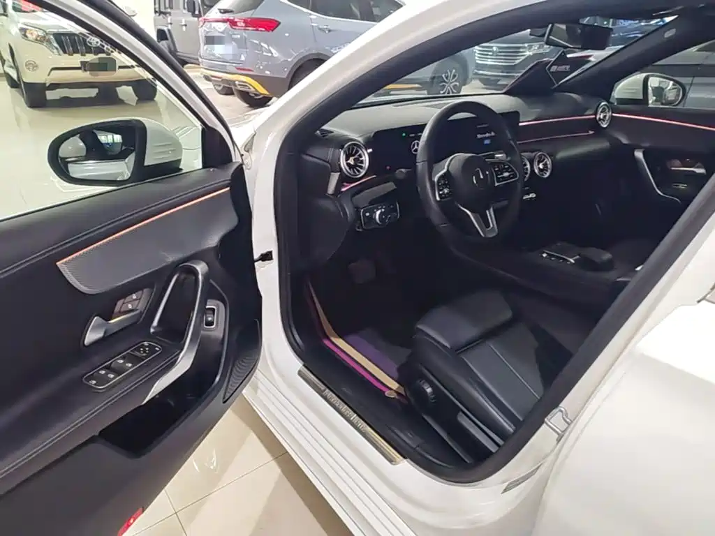 Mercedes-Benz A-Class — миниатюра 16