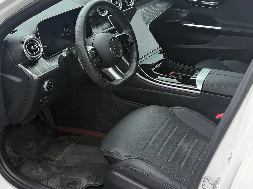 Mercedes-Benz C-Class — миниатюра 4