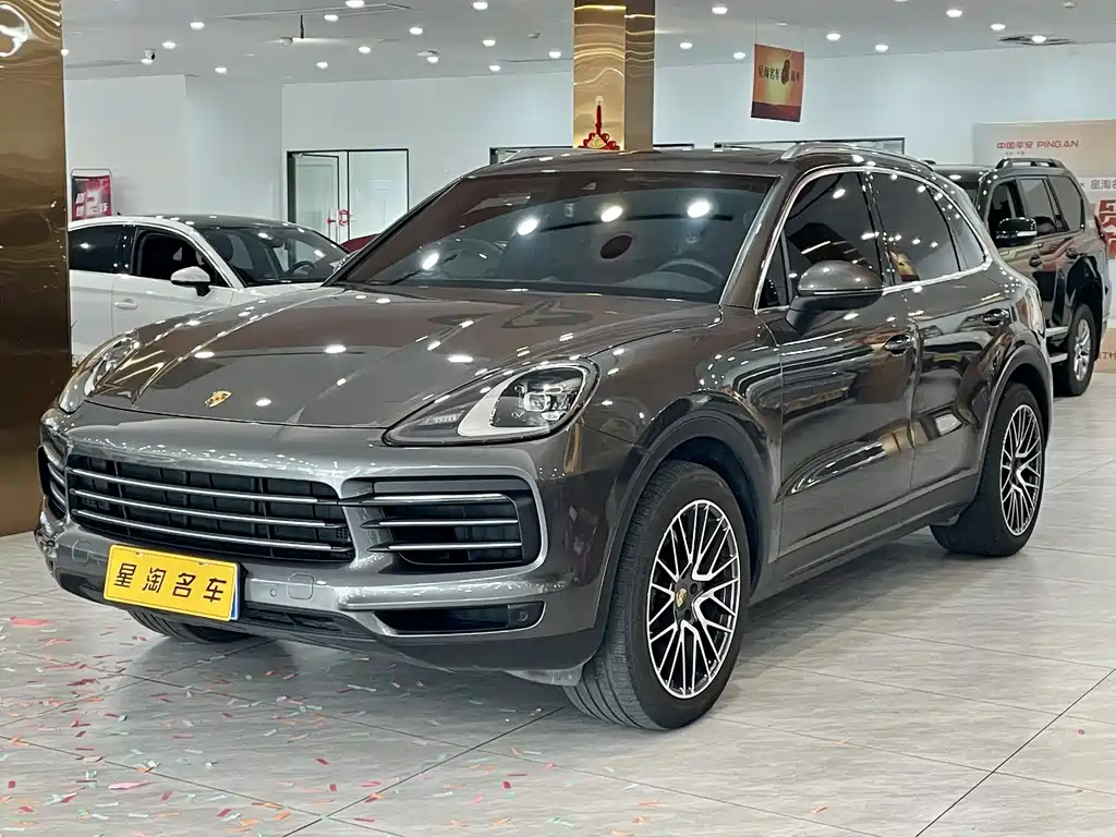 PORSCHE CAYENNE