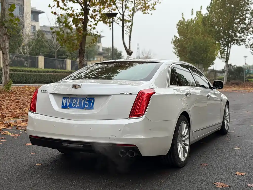 CADILLAC CT6