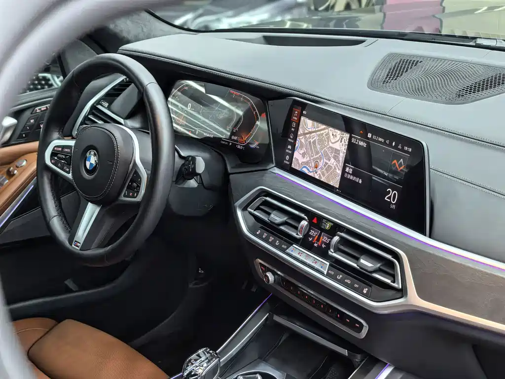BMW X7 — миниатюра 24