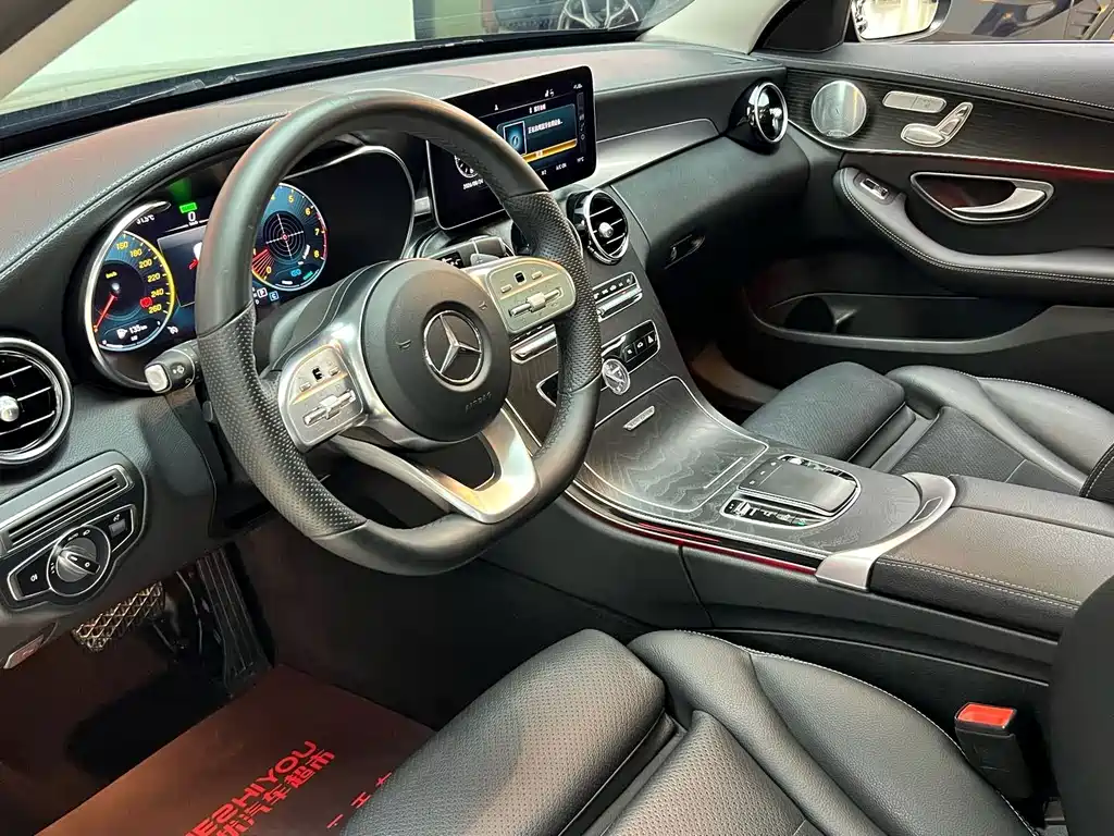 Mercedes-Benz C-Class — миниатюра 8