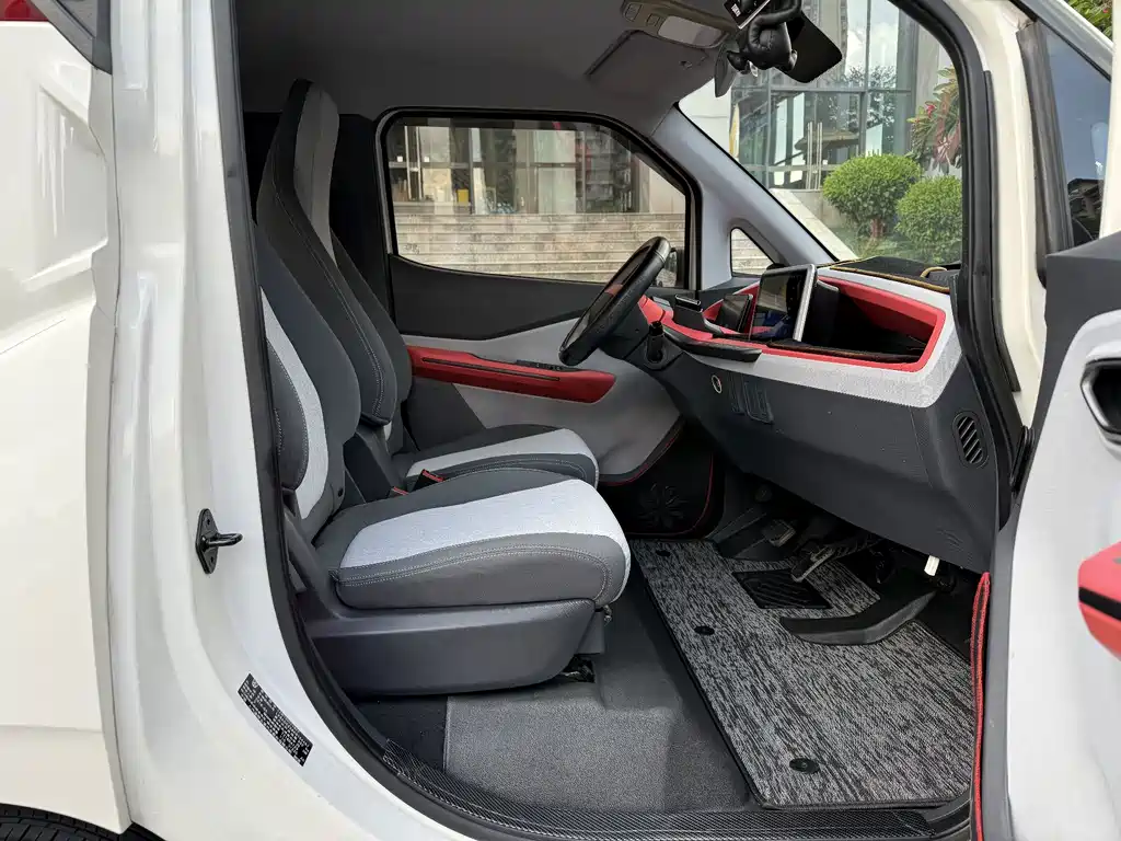 Baojun E200 — миниатюра 14