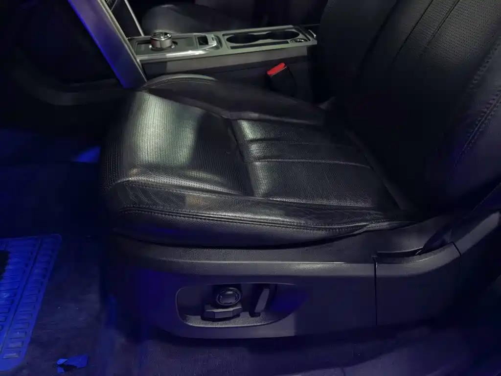 Land Rover Discovery Sport — миниатюра 20