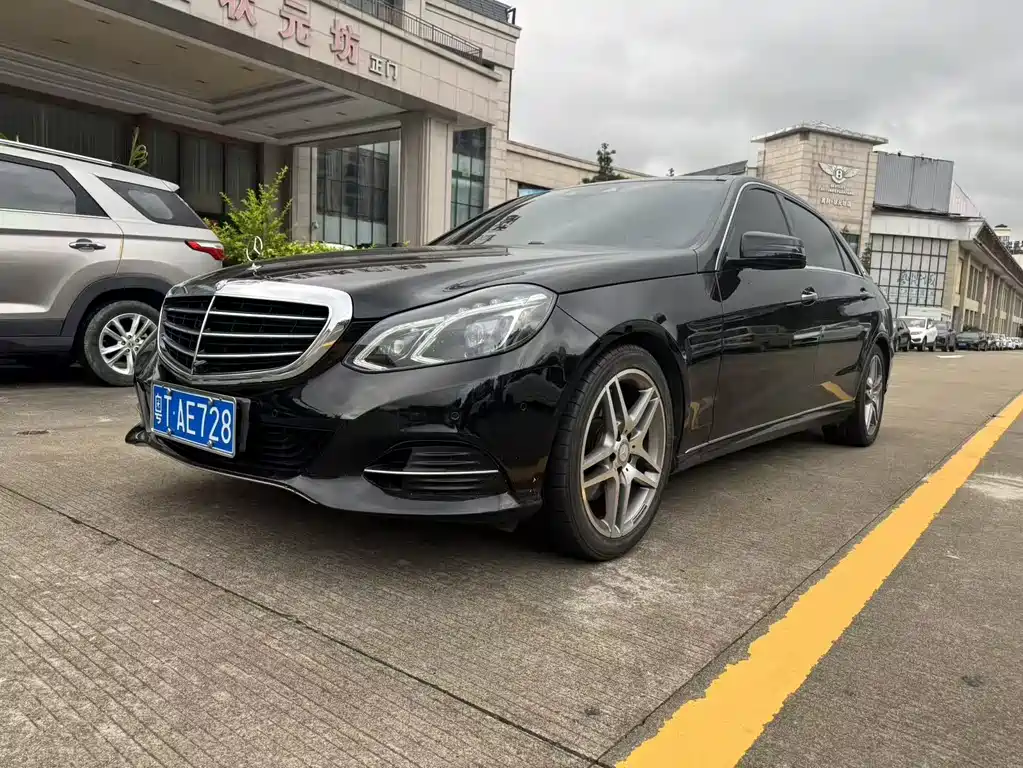 Mercedes-Benz E-Class 2015