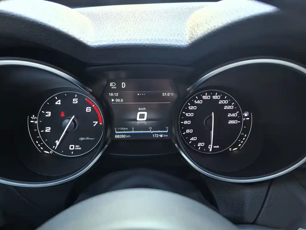 Alfa Romeo Stelvio — миниатюра 27