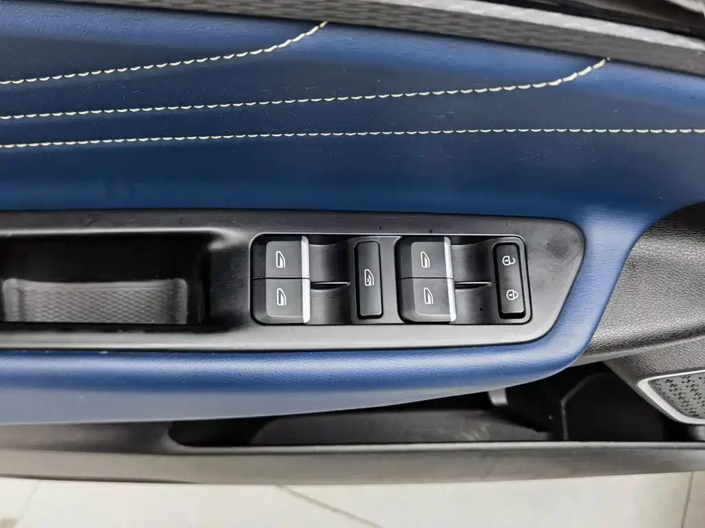 Geely Emgrand GL — миниатюра 9