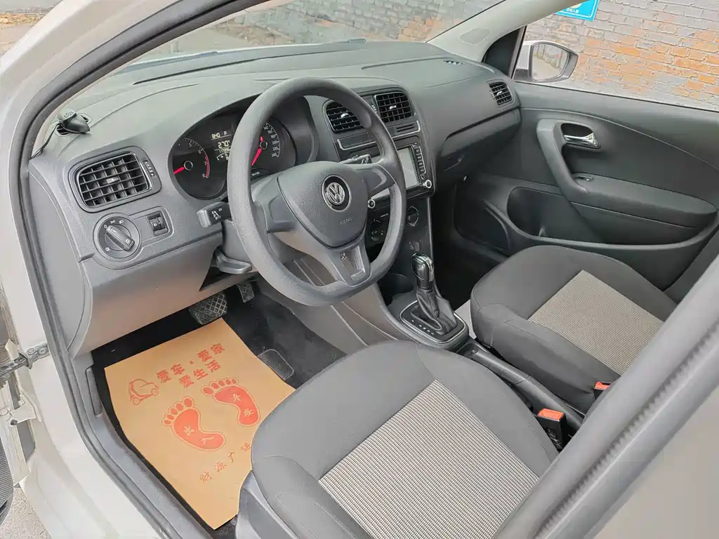 Volkswagen Polo — миниатюра 7