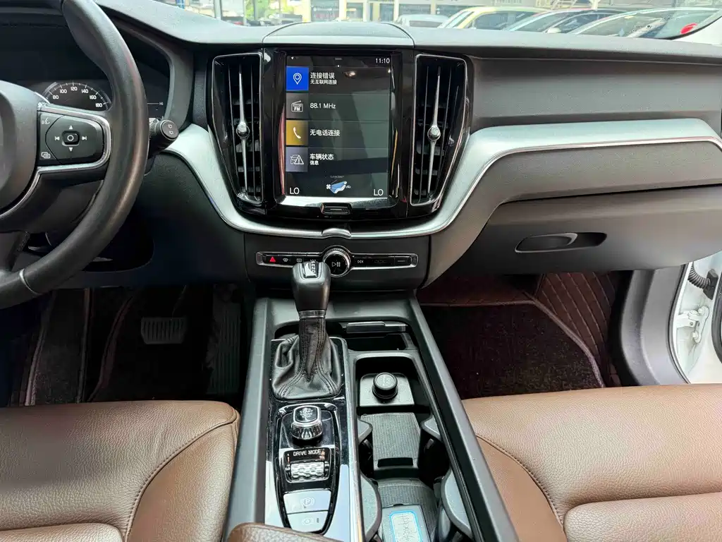 Volvo XC60 — миниатюра 12
