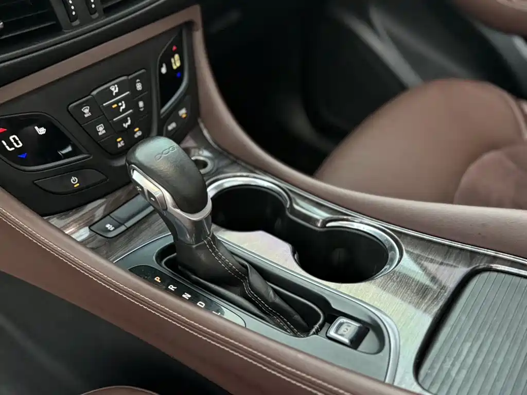 Buick Envision Plus — миниатюра 7
