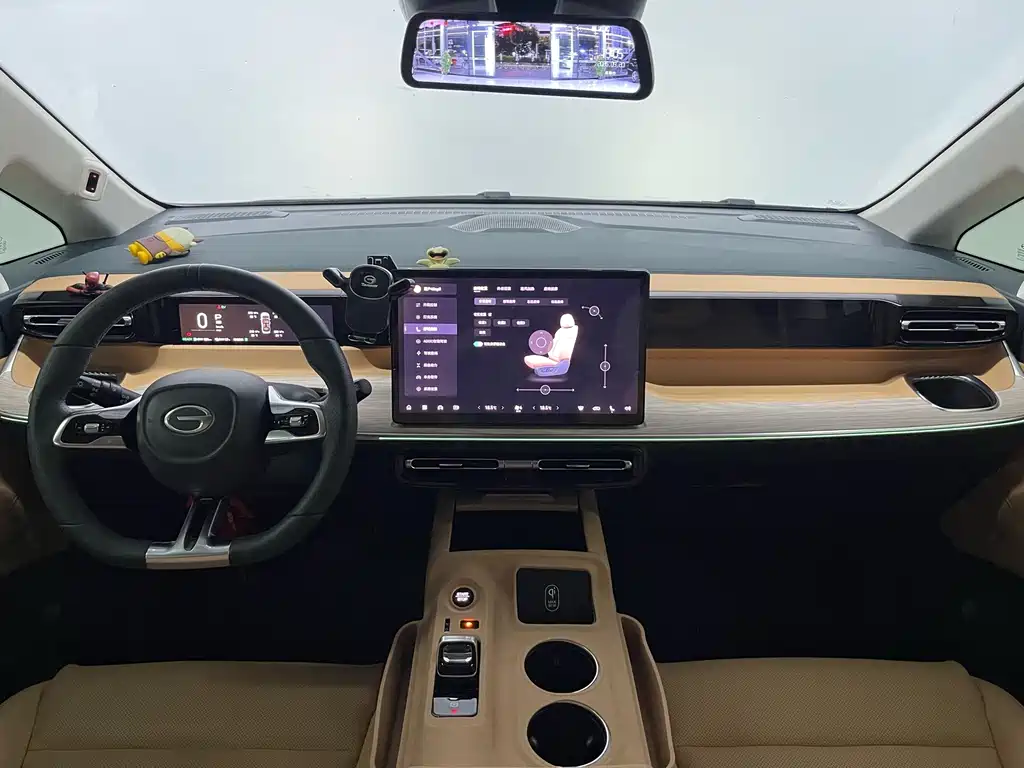 GAC Motor Trumpchi E8 PHEV — миниатюра 12