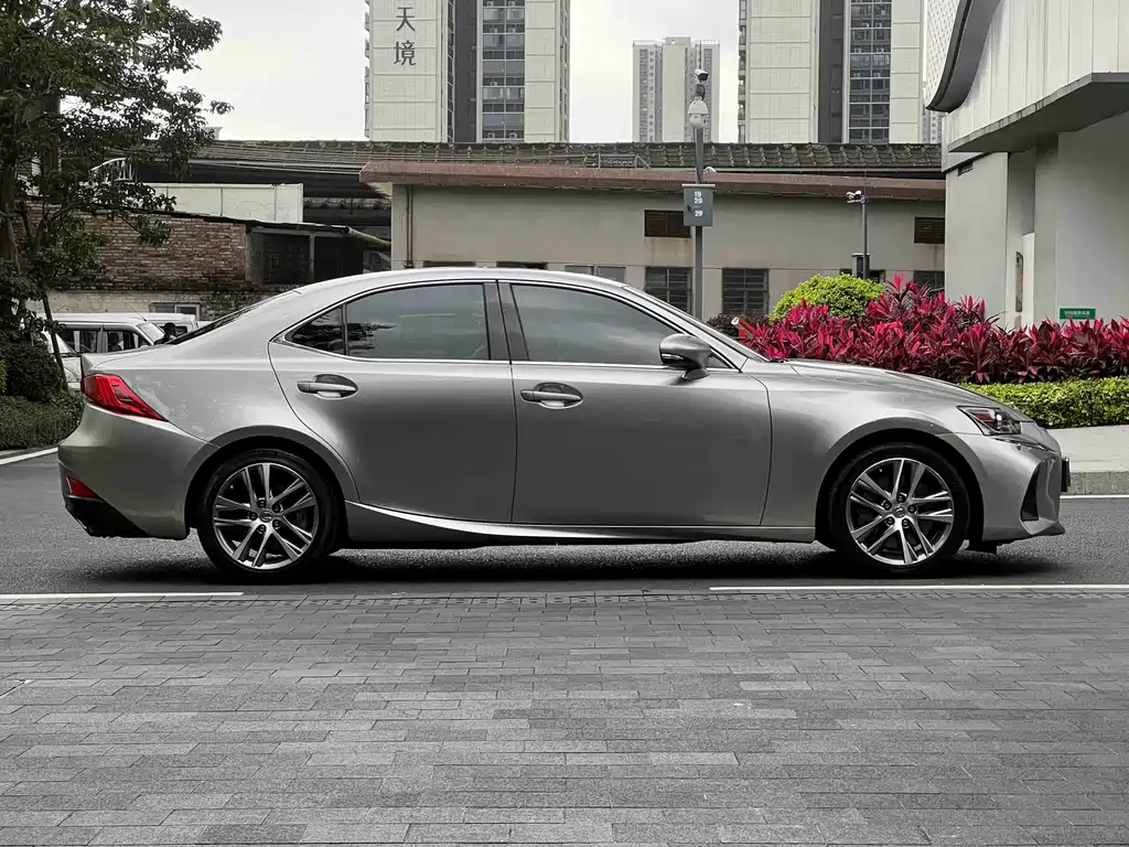 Lexus IS — фотографии объявления, Фото 10