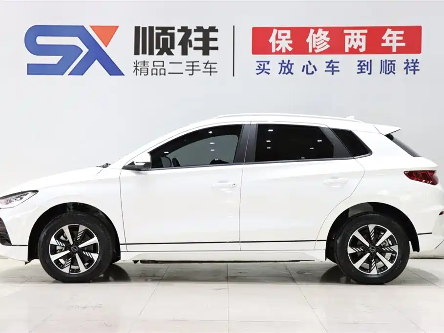 BYD E2