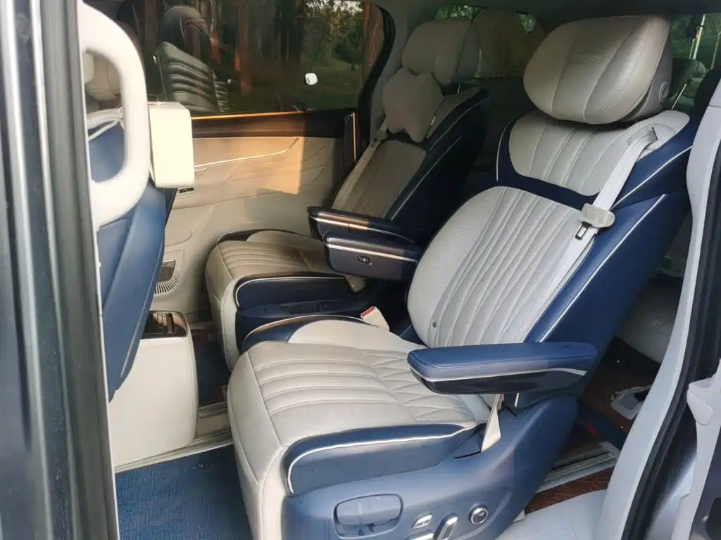 Roewe iMAX8 — миниатюра 18