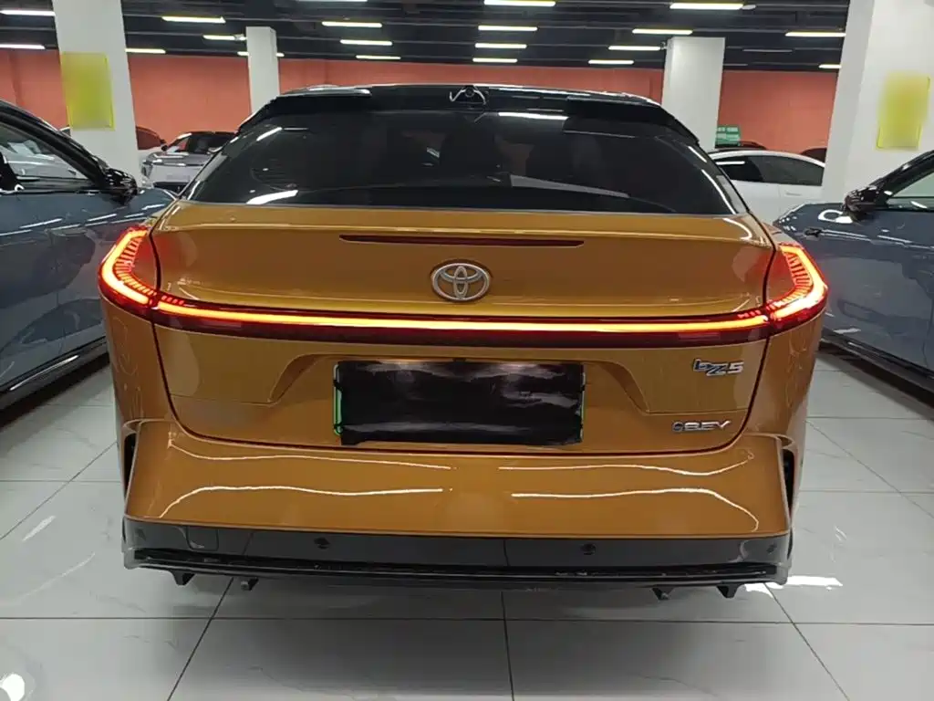 Toyota Toyota BZ5 — миниатюра 6