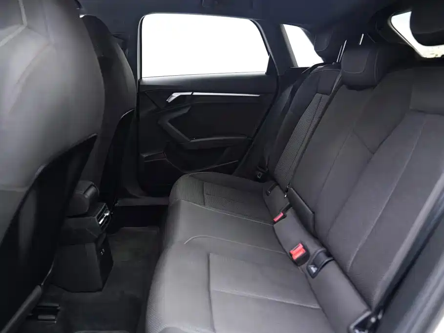 Audi A3 - фото 11