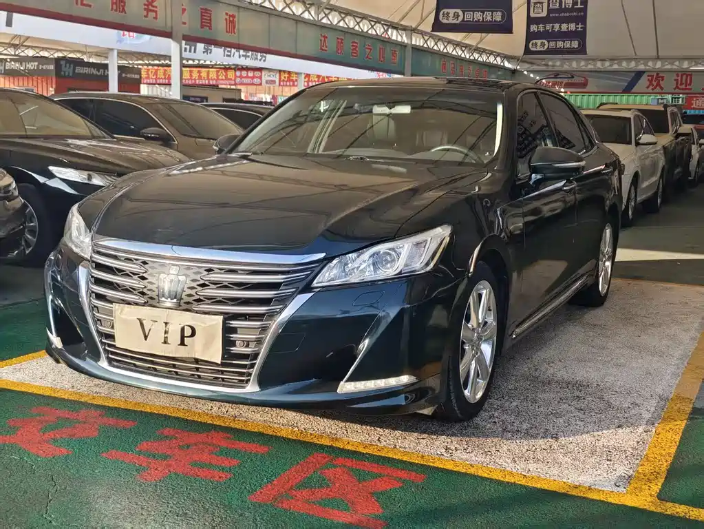 Toyota Crown 2017