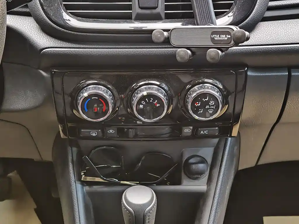 Toyota Vios FS — миниатюра 16
