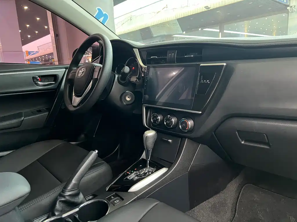 Toyota Corolla — миниатюра 11