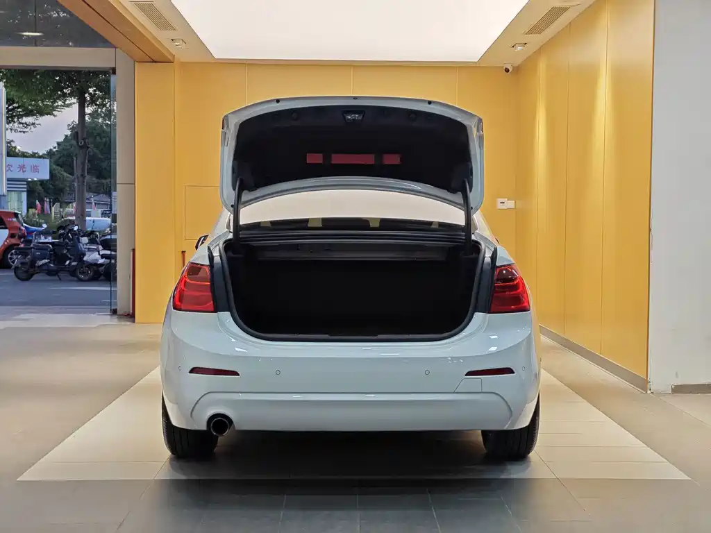 BMW 1 Series — миниатюра 28