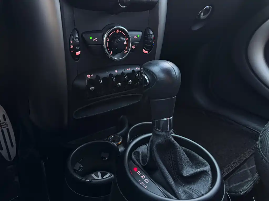 MINI Mini Countryman — миниатюра 8