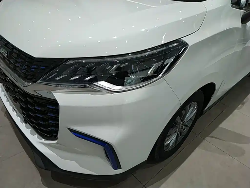 MAXUS Euniq 5 — миниатюра 24