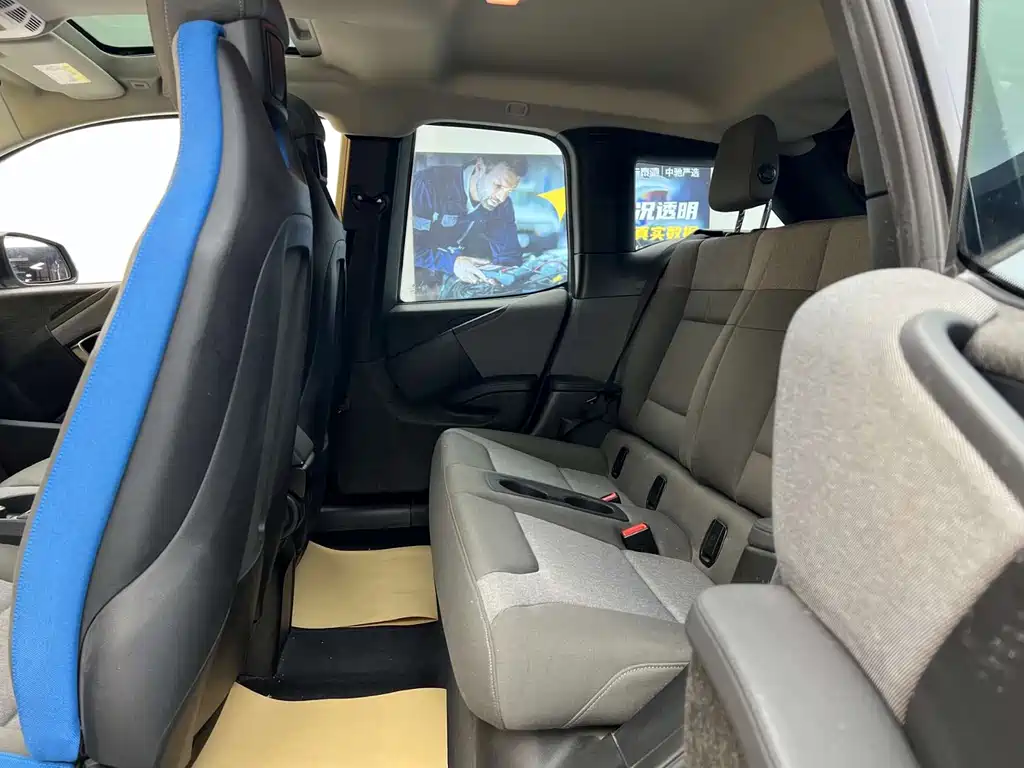 BMW i3 (Import) — миниатюра 6
