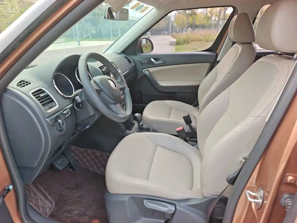 Skoda Yeti — миниатюра 5