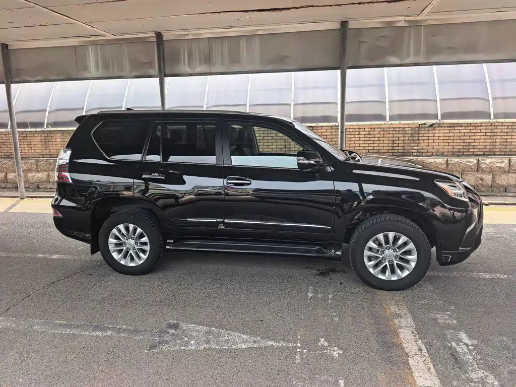Lexus GX — миниатюра 4