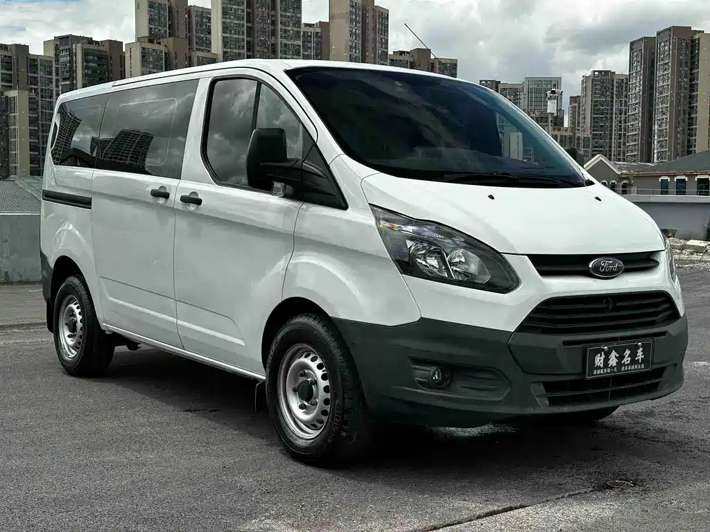 Ford Transit - фото 3