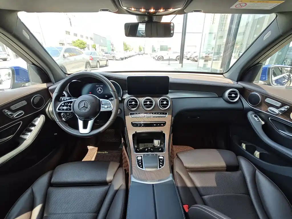 Mercedes-Benz GLC 2020 GLC 260 L 4MATIC Luxury