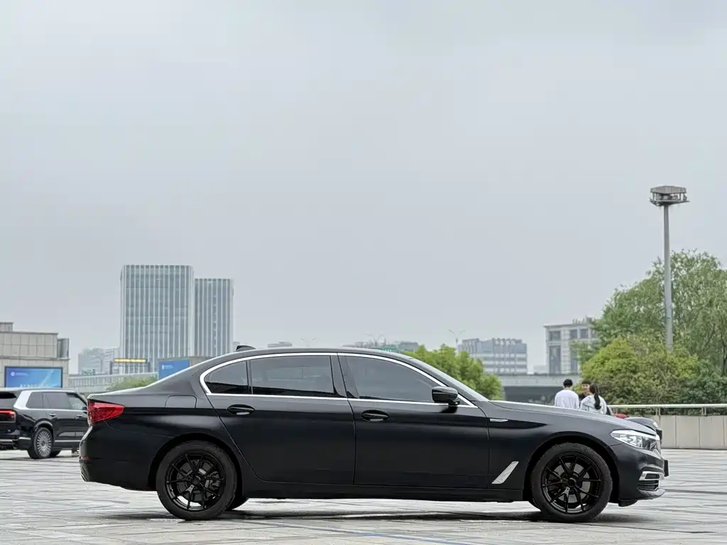 BMW 5 Series 5 2020 525Li Luxury