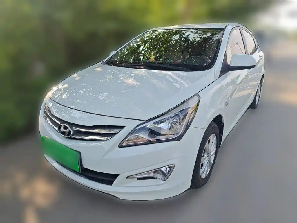 Hyundai Reina 2014 1.4L Manual Smart Type GLS