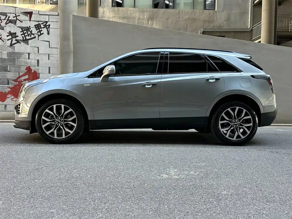 Cadillac XT5 2022 2.0T Luxury