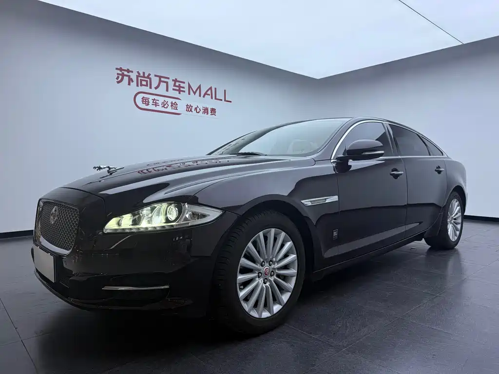Jaguar XJ