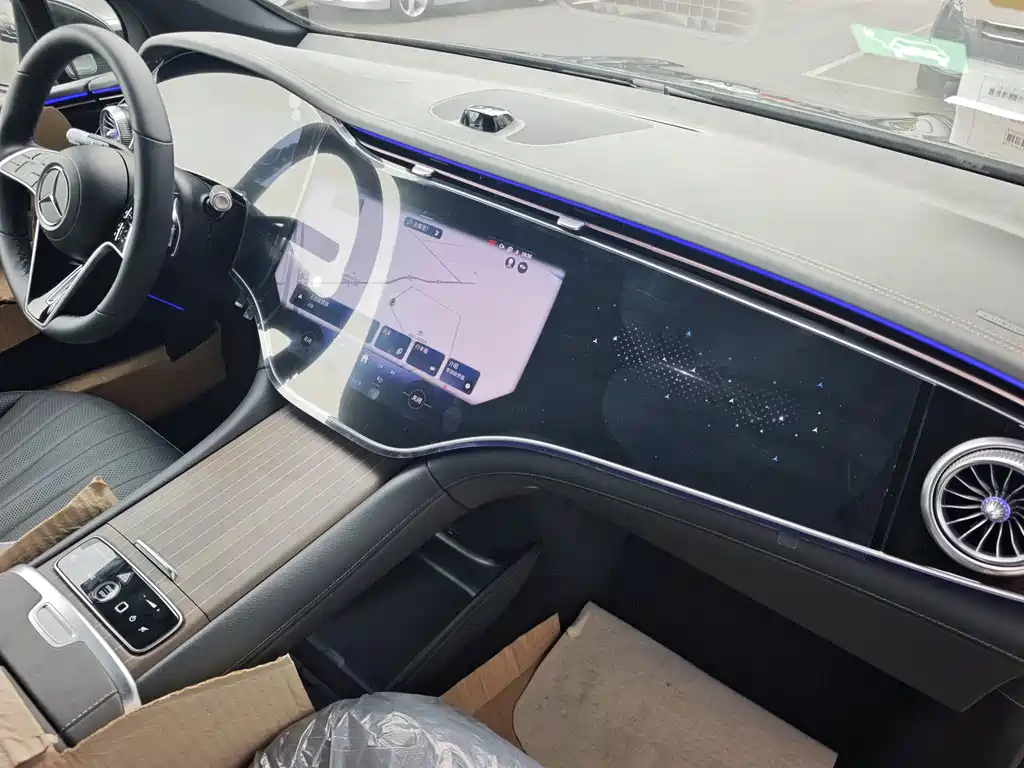 Mercedes-Benz EQS SUV — миниатюра 22