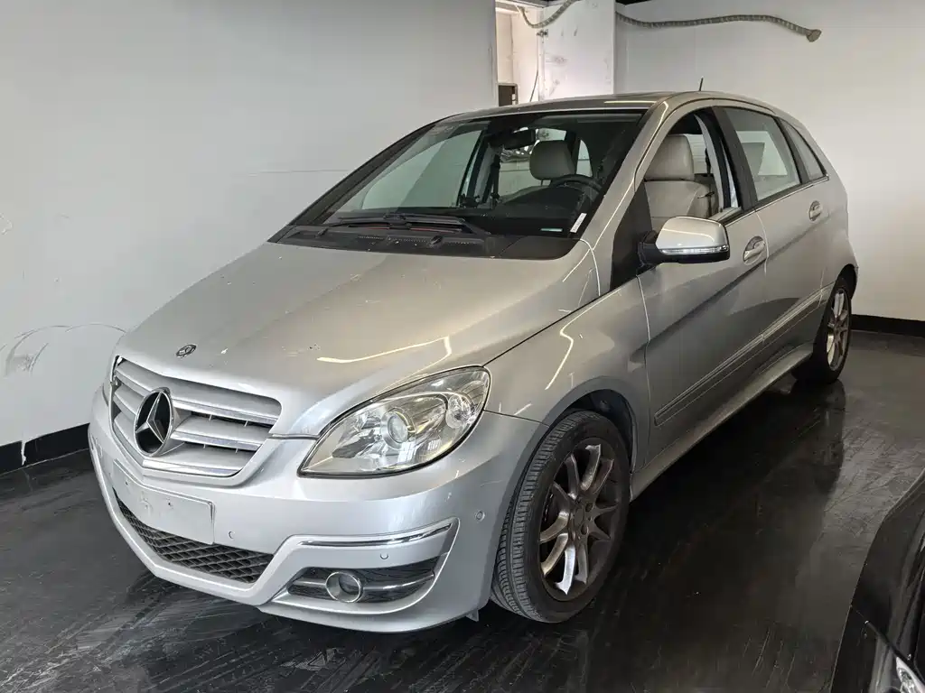 Mercedes-Benz B-Class 2011