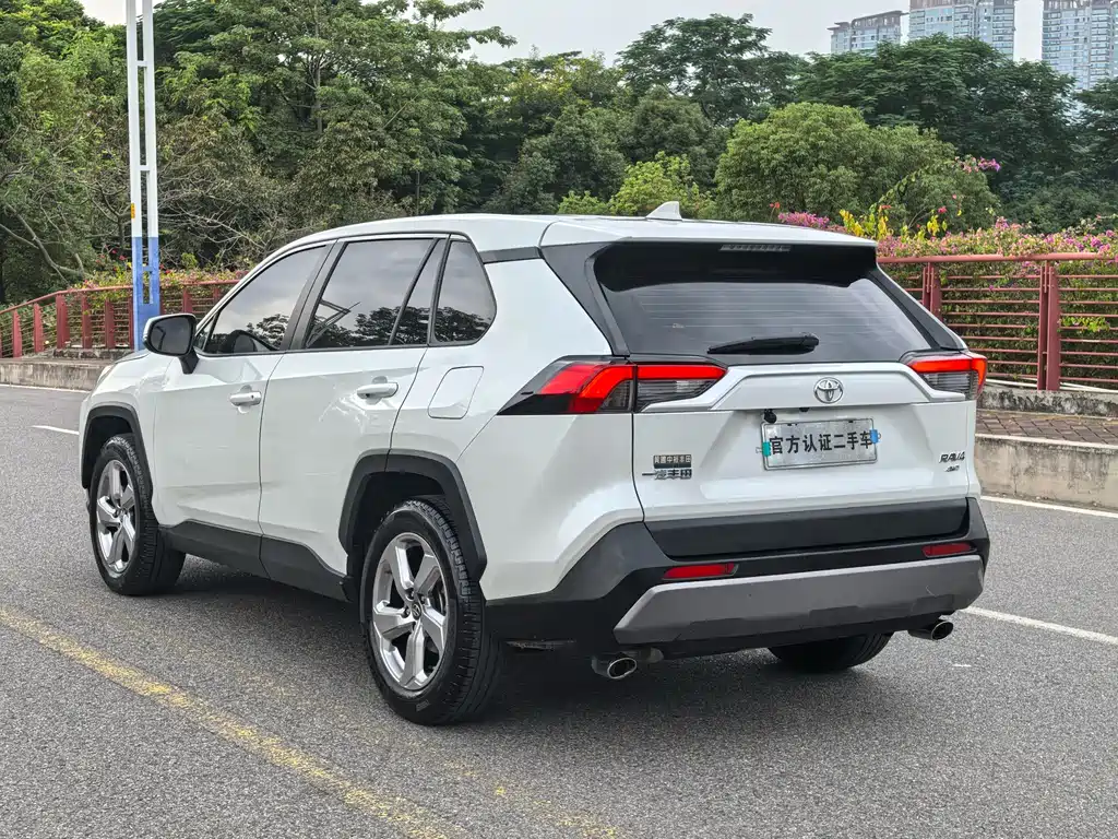 TOYOTA RAV4 RONGFANG