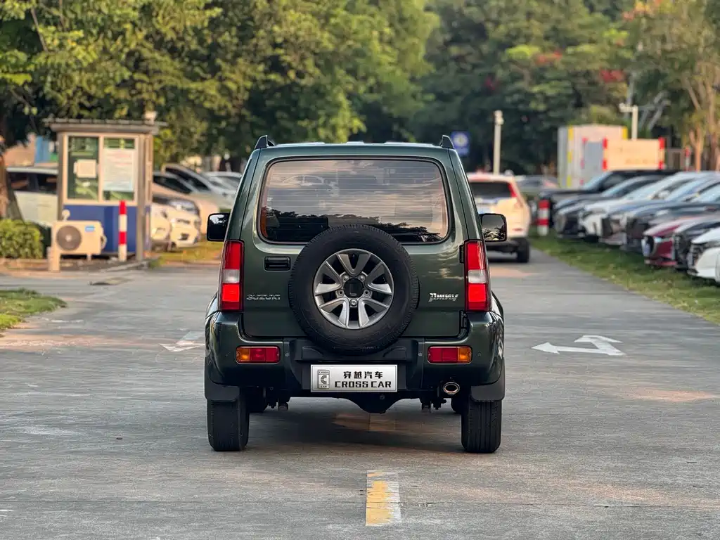 Suzuki Jimny — миниатюра 5