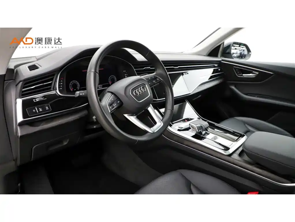 Audi Q8 2022 55 TFSI Luxury