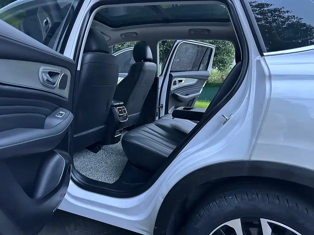 Roewe RX5 MAX — миниатюра 5