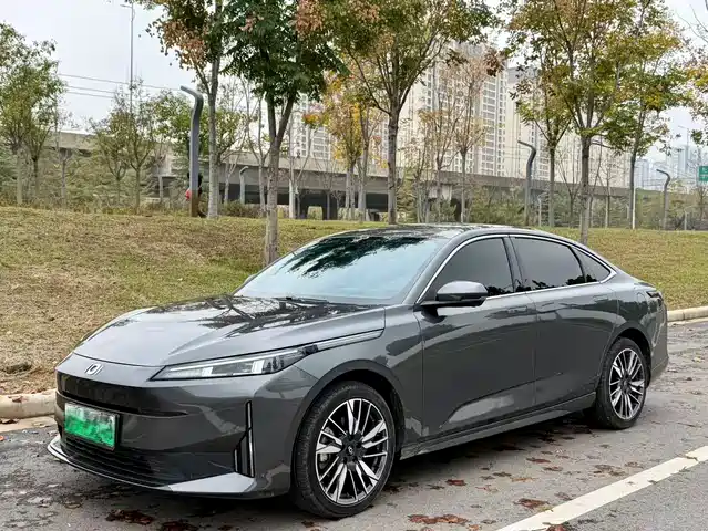 CHANGAN A05