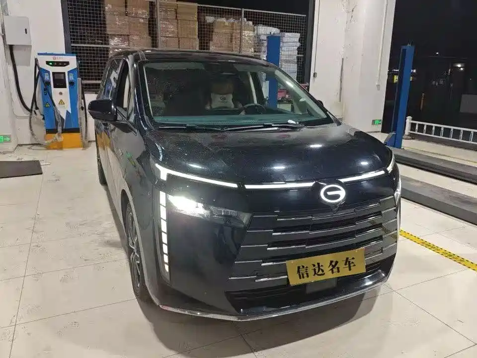 GAC Motor Trumpchi E8 PHEV — миниатюра 2