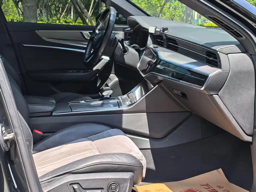 Audi A6L 2020 40 TFSI Luxury