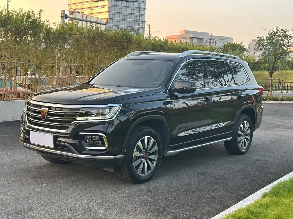 Roewe RX8