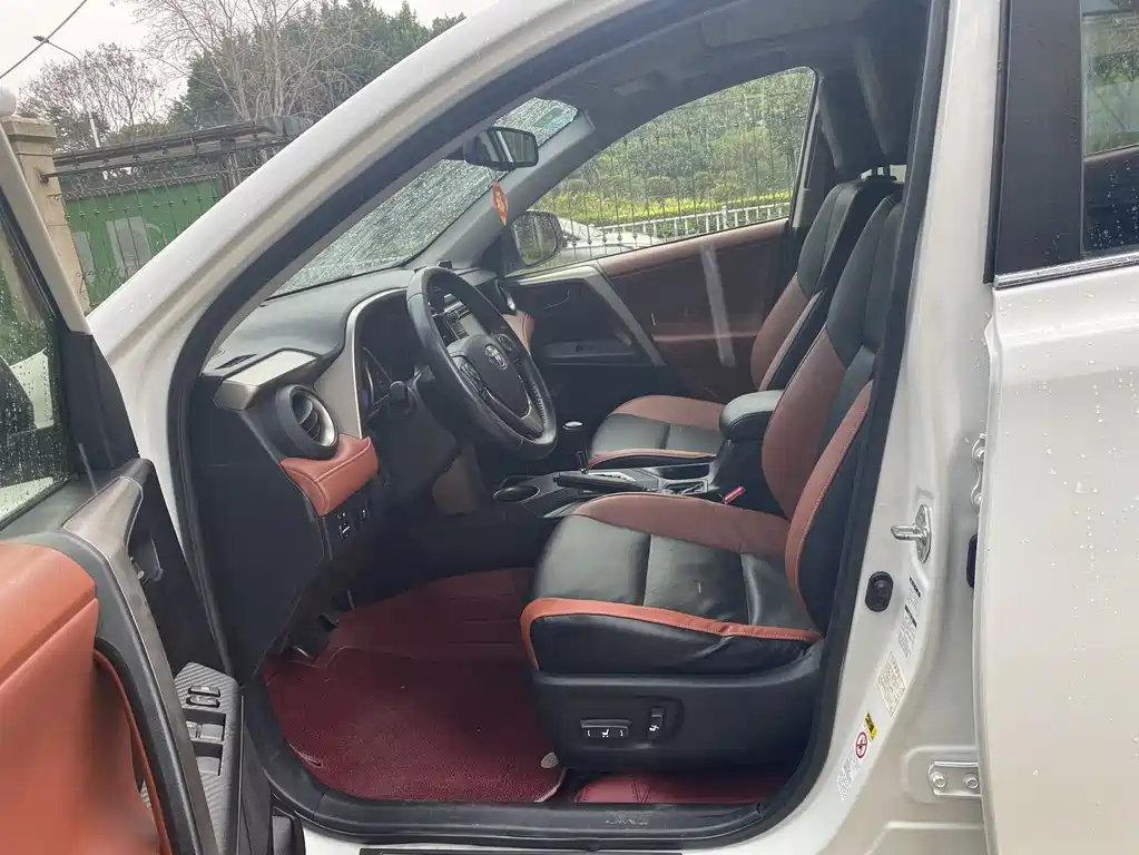 Toyota RAV4 2013 2.5L AT Elite