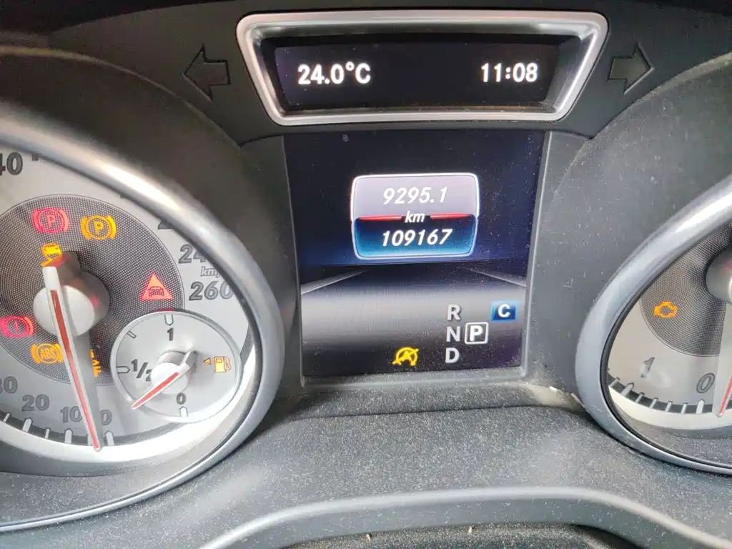 Mercedes-Benz GLA — миниатюра 8