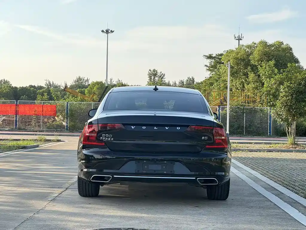Volvo S90 2020 T5 Luxury