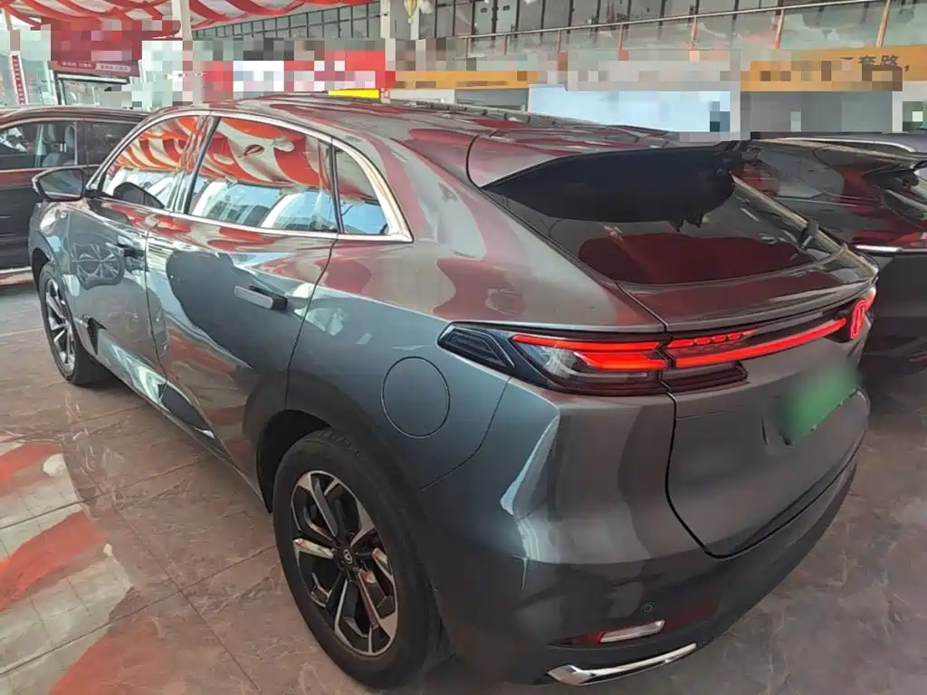 Changan UNI-K iDD — миниатюра 5